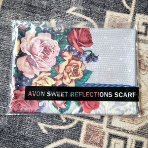New Vintage Avon Sweet Reflections Scarf 1993